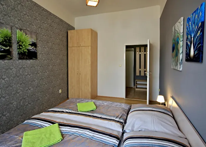 Botic Gardenia Residences Апартаменты Прага