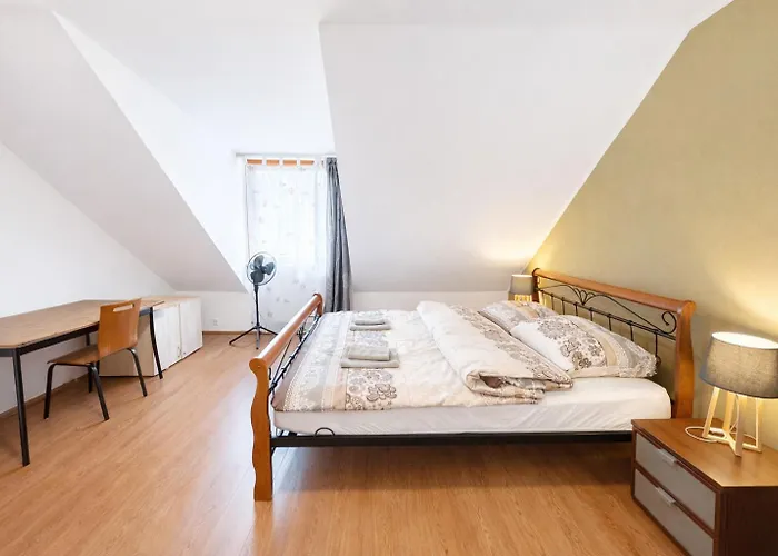 Botic Gardenia Residences Прага