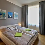 Botic Gardenia Residences 公寓 *