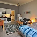 Botič Gardenia Residences Apartamento Praga