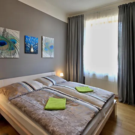 Botic Gardenia Residences Apartament *