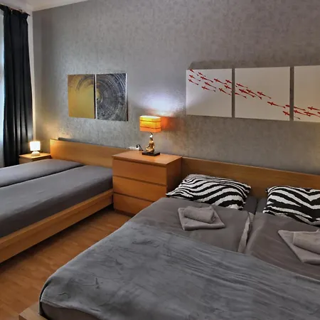 דירה Botic Gardenia Residences פראג