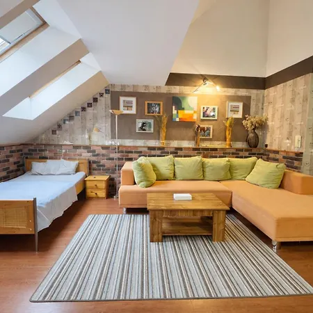 Botic Gardenia Residences Apartament Praga