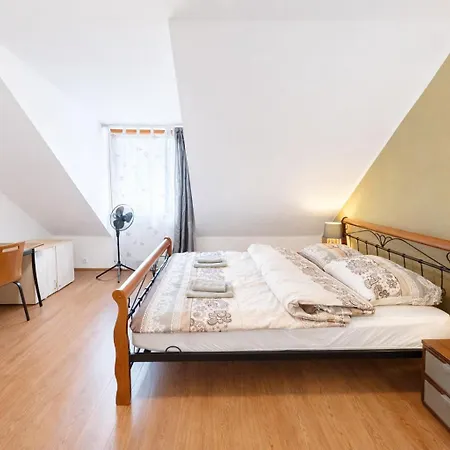 Botic Gardenia Residences Praga