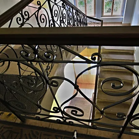 Botic Gardenia Residences *