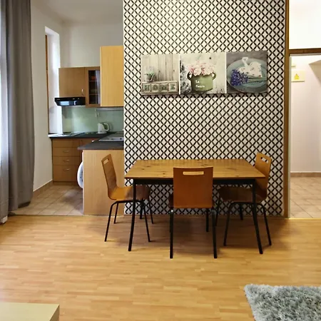 Botic Gardenia Residences Appartement *